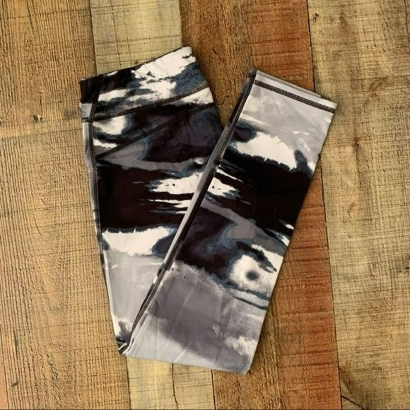 Zella girls size large 10/12 black white gray tie dye leggings - Picture 7 of 9